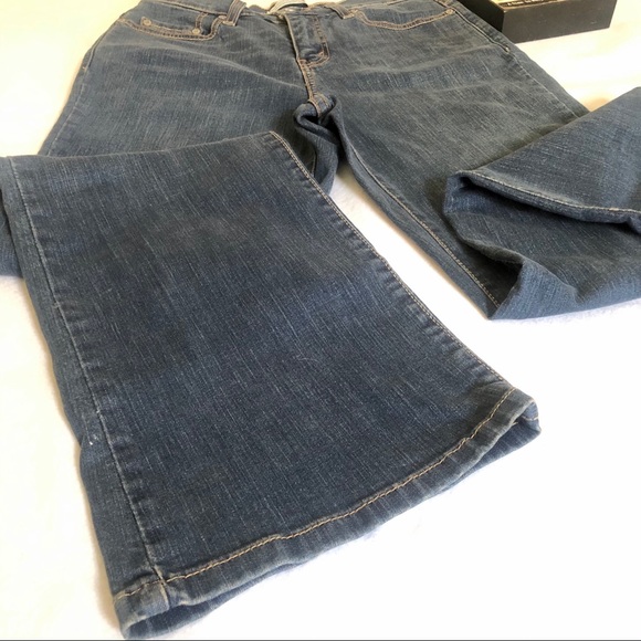 Levi’s 512 Bootcut Jeans - Picture 5 of 13